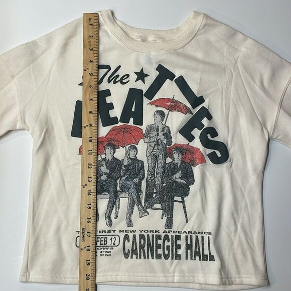 The Beatles Graphic Long Sleeve Tee Carnegie Hall Concert Sweatshirt Sz XS - Picture 3 of 5